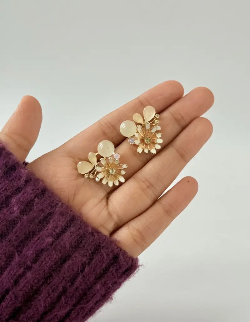 Ear Luxe 2