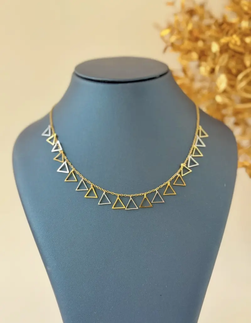 Hanging Triangle Chain