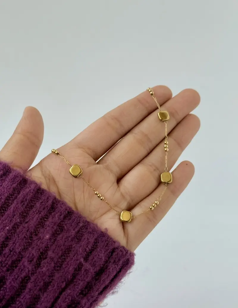 Zoya Gem Chain